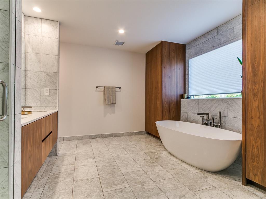 4107 Northhampton Drive Property Photo 27