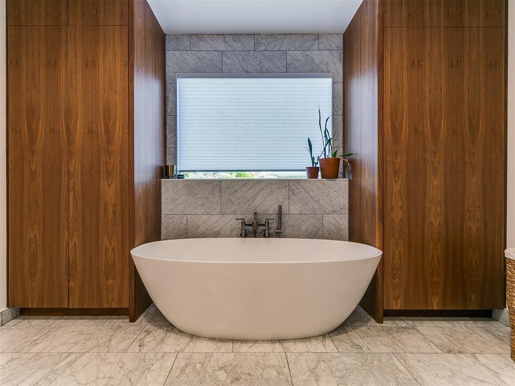 4107 Northhampton Drive Property Photo 29