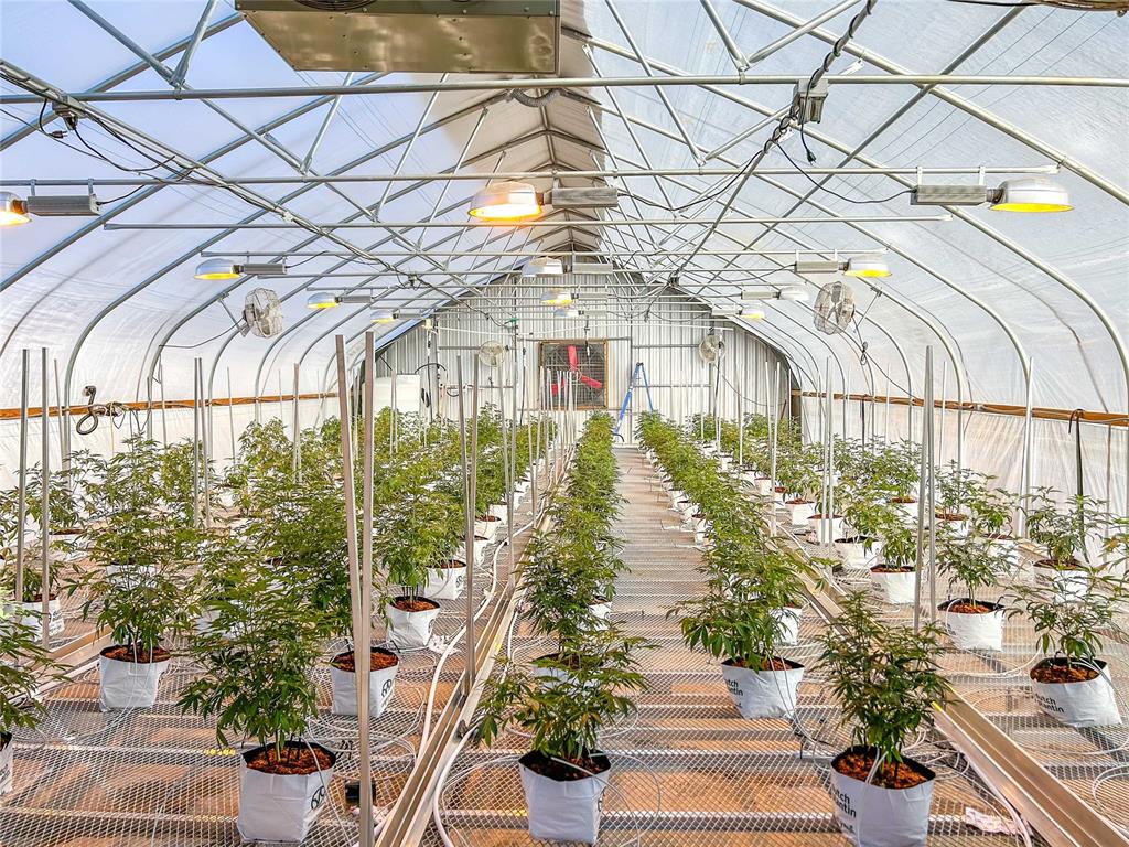 76 Woodland Lane Property Photo 9