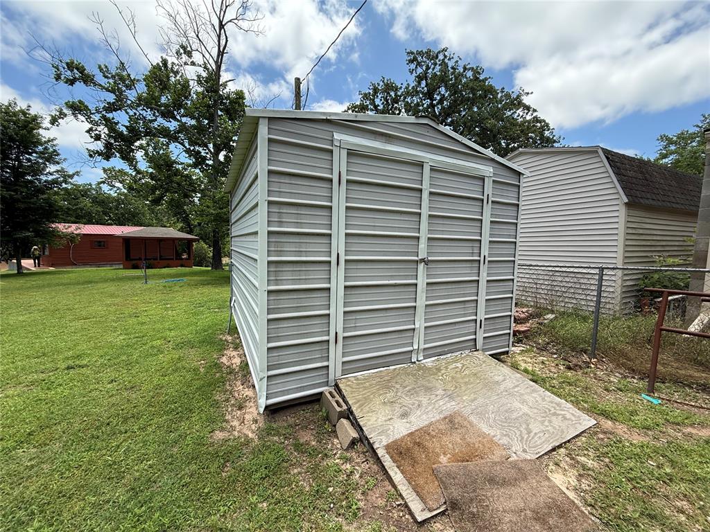 410052 E 1103 Road Property Photo 31
