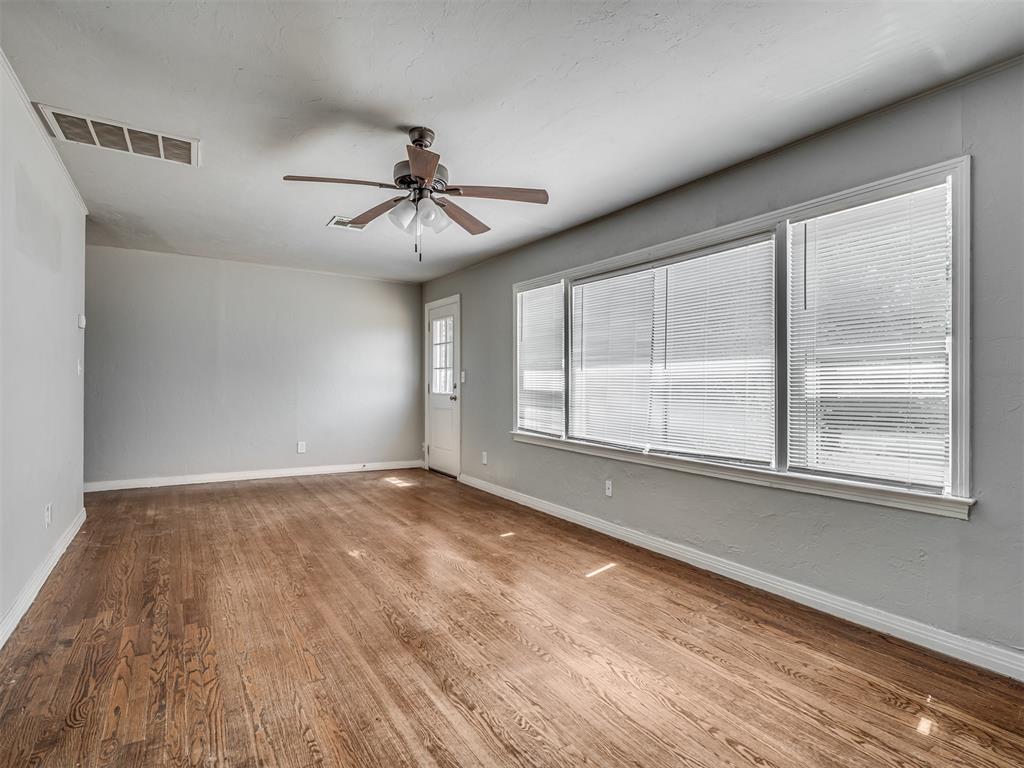 1414 Oxford Way Property Photo 12