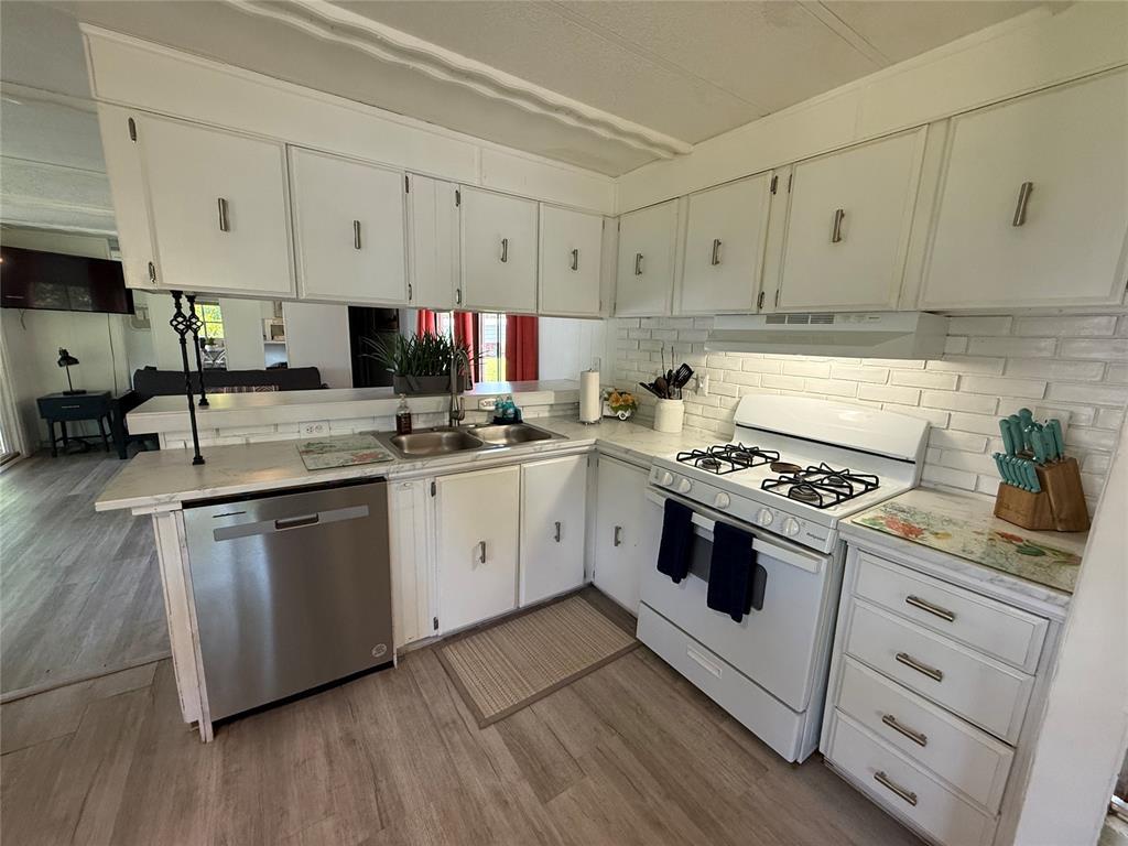 415472 1073 Road Property Photo 12