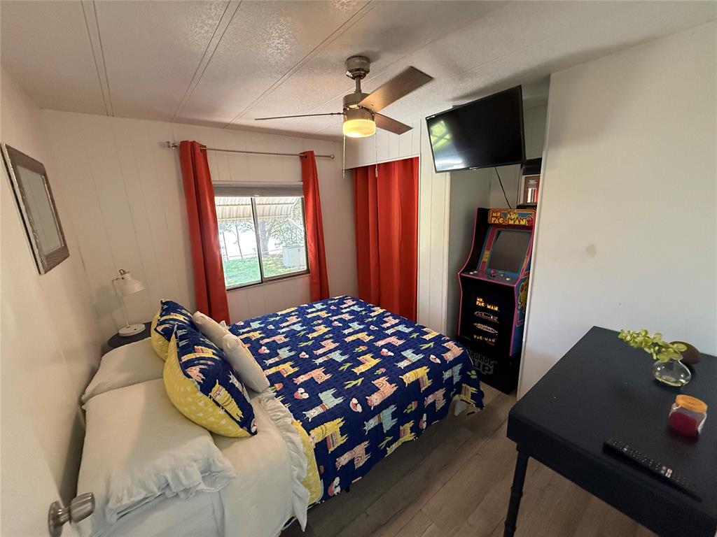 415472 1073 Road Property Photo 20