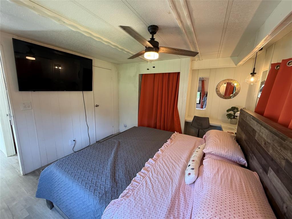 415472 1073 Road Property Photo 23