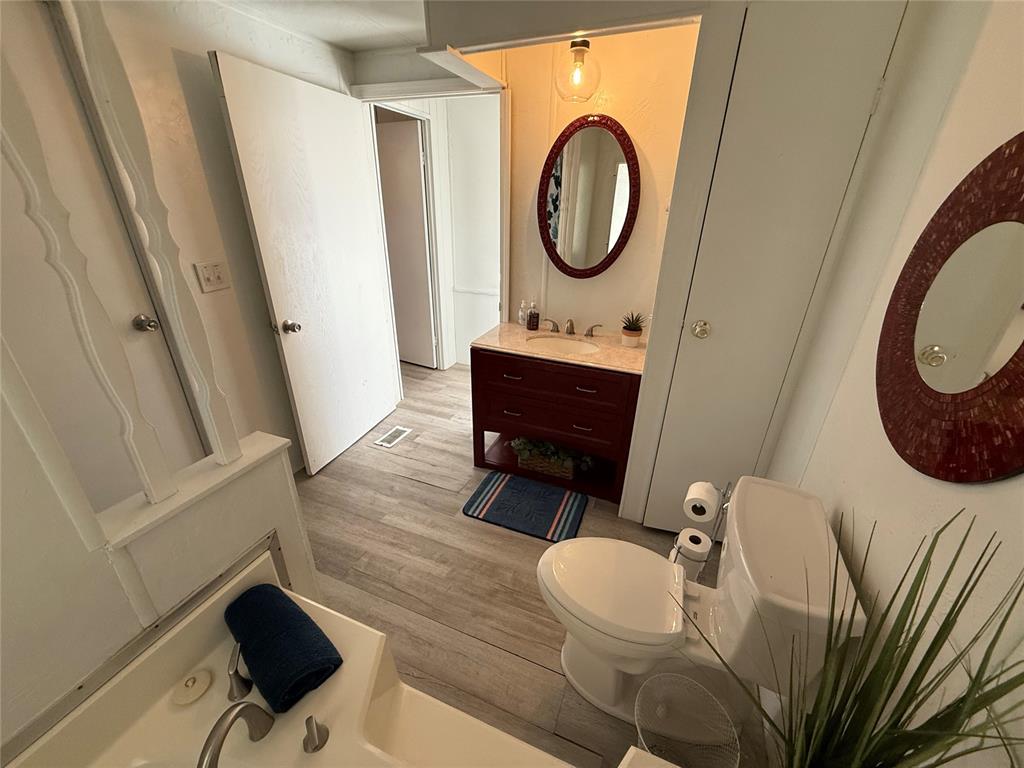 415472 1073 Road Property Photo 26