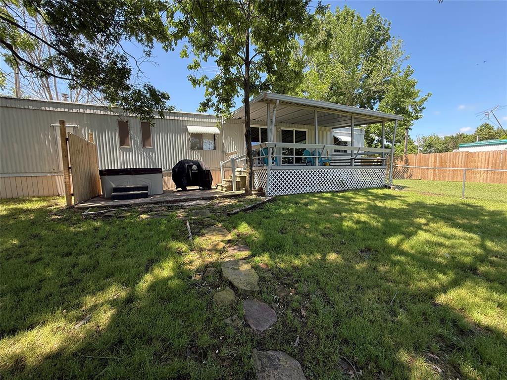 415472 1073 Road Property Photo 32