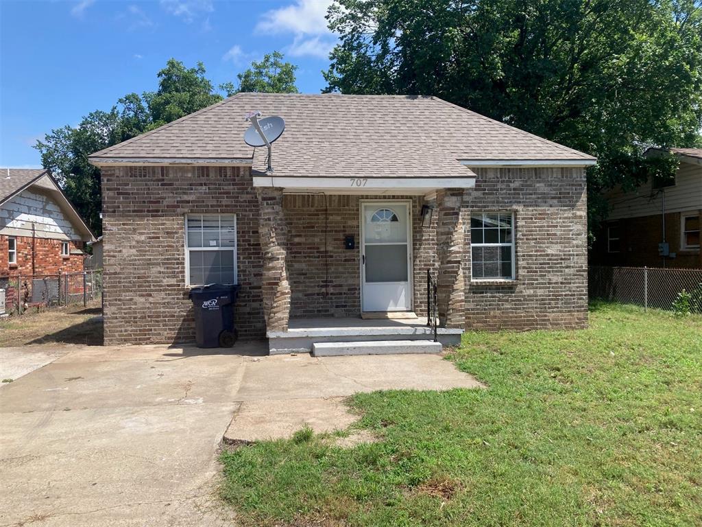 707 W Texas Avenue Property Photo 1