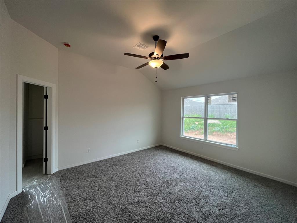 18208 Austin Court Property Photo 6