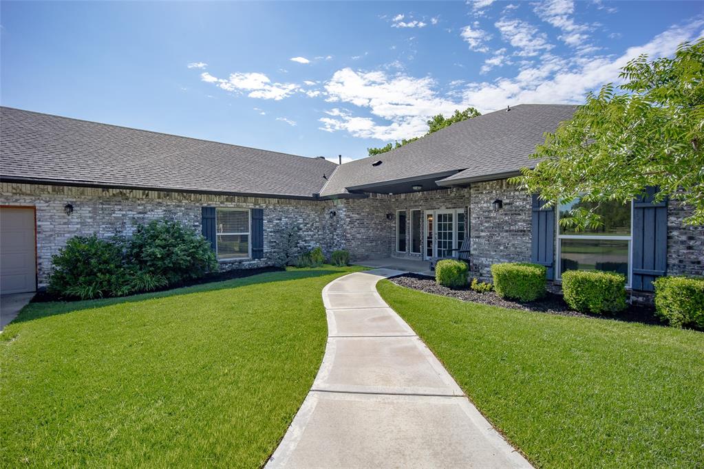 3312 E Hefner Road Property Photo