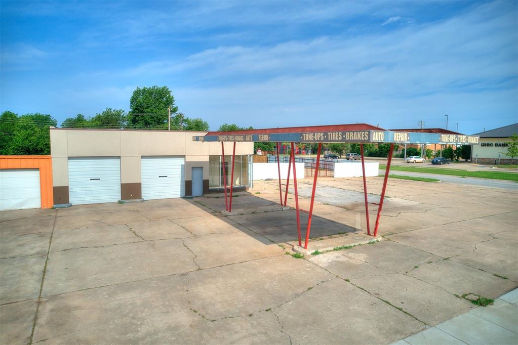 2217 N Portland Avenue Property Photo