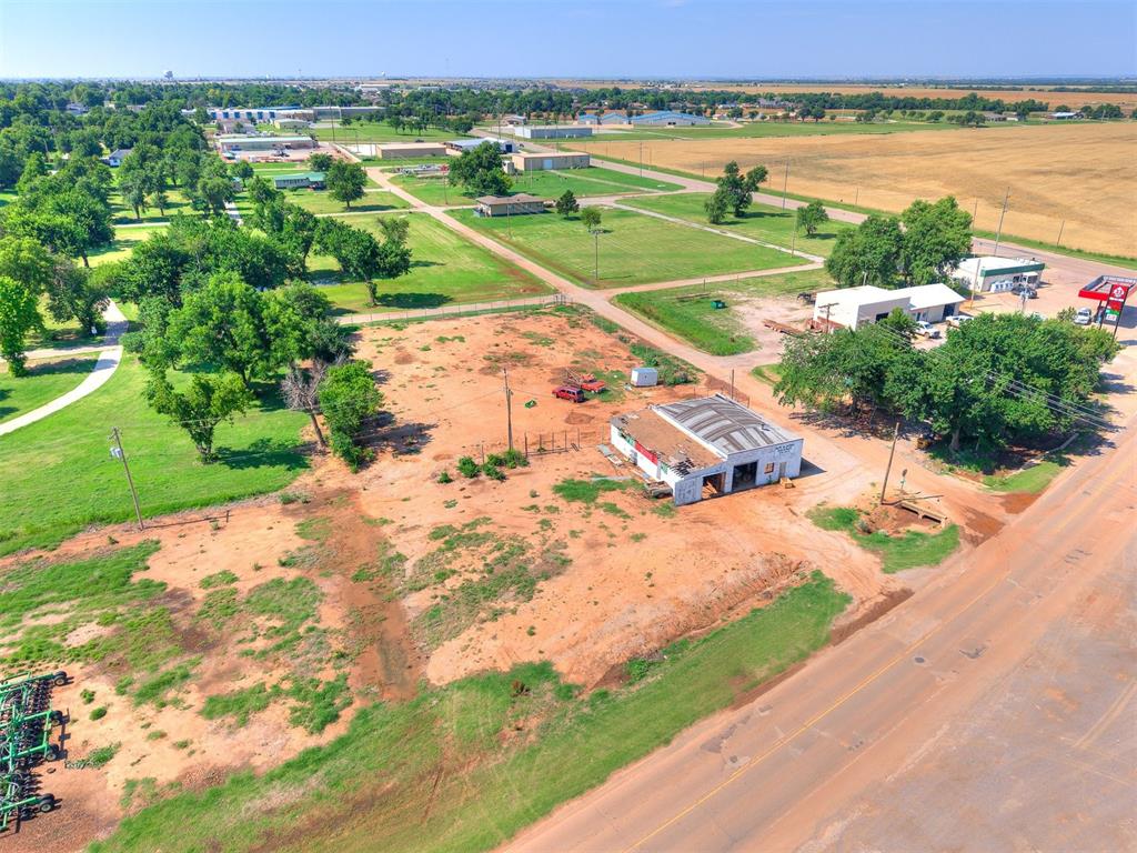 613 W Broadway Avenue Property Photo 11