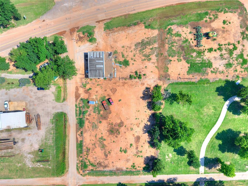 613 W Broadway Avenue Property Photo 12