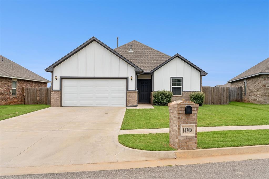 14308 Peach Tree Drive Property Photo 1