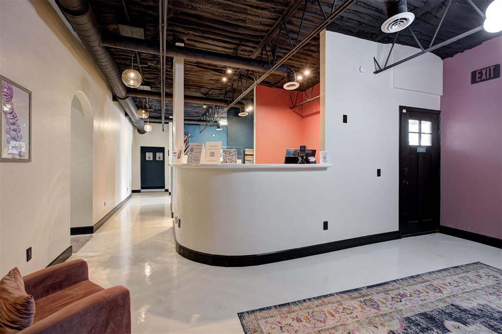 6500 N Meridian Avenue Property Photo 5