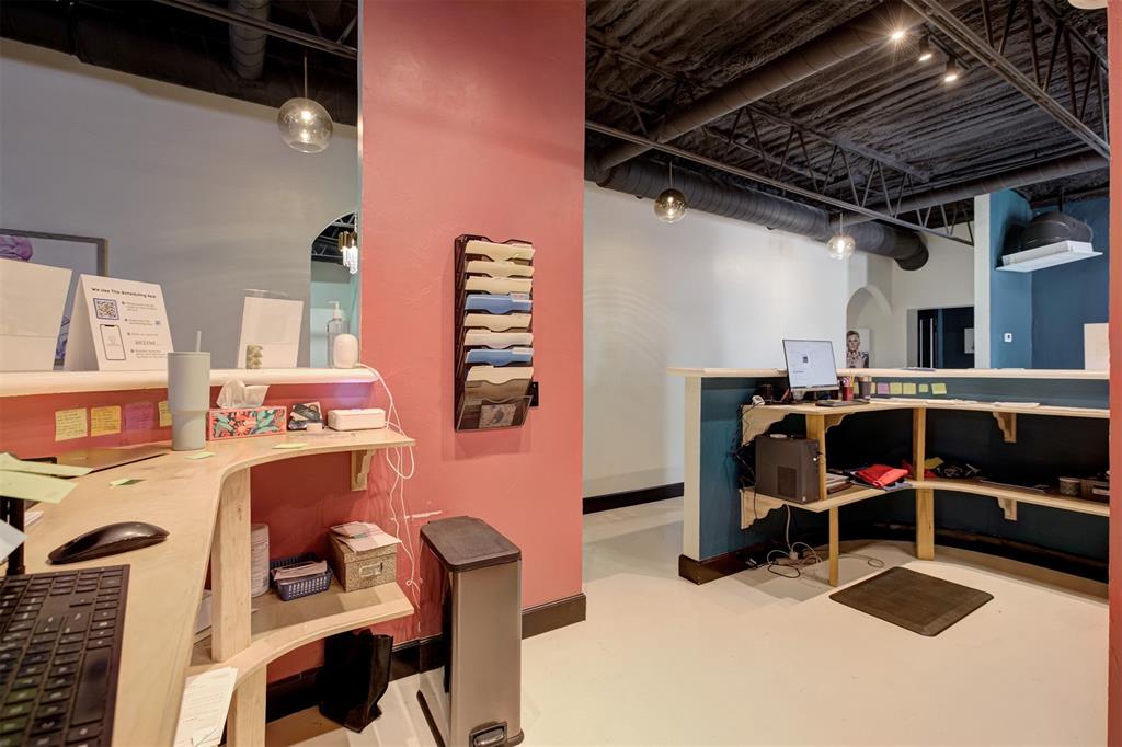 6500 N Meridian Avenue Property Photo 7