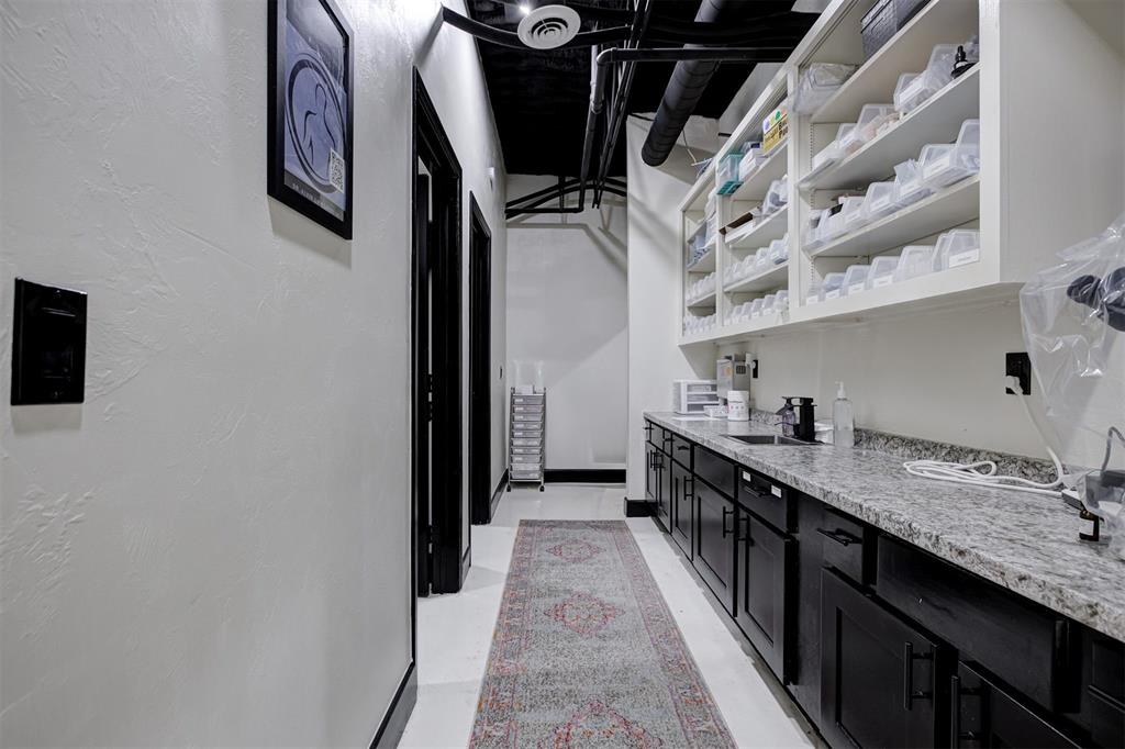 6500 N Meridian Avenue Property Photo 13