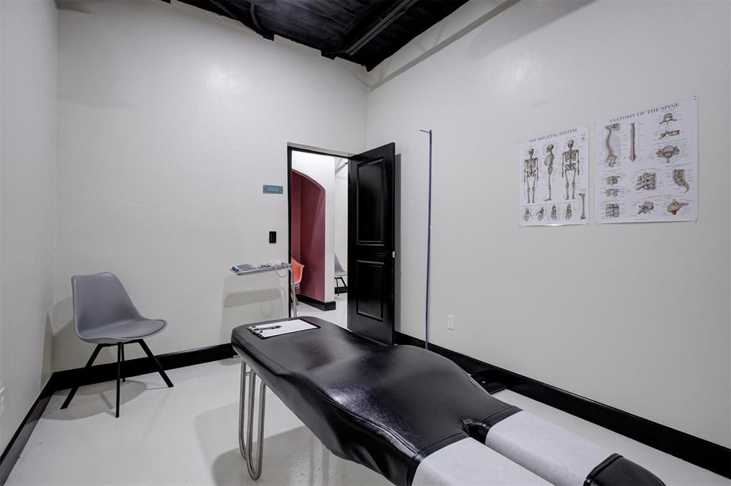 6500 N Meridian Avenue Property Photo 18