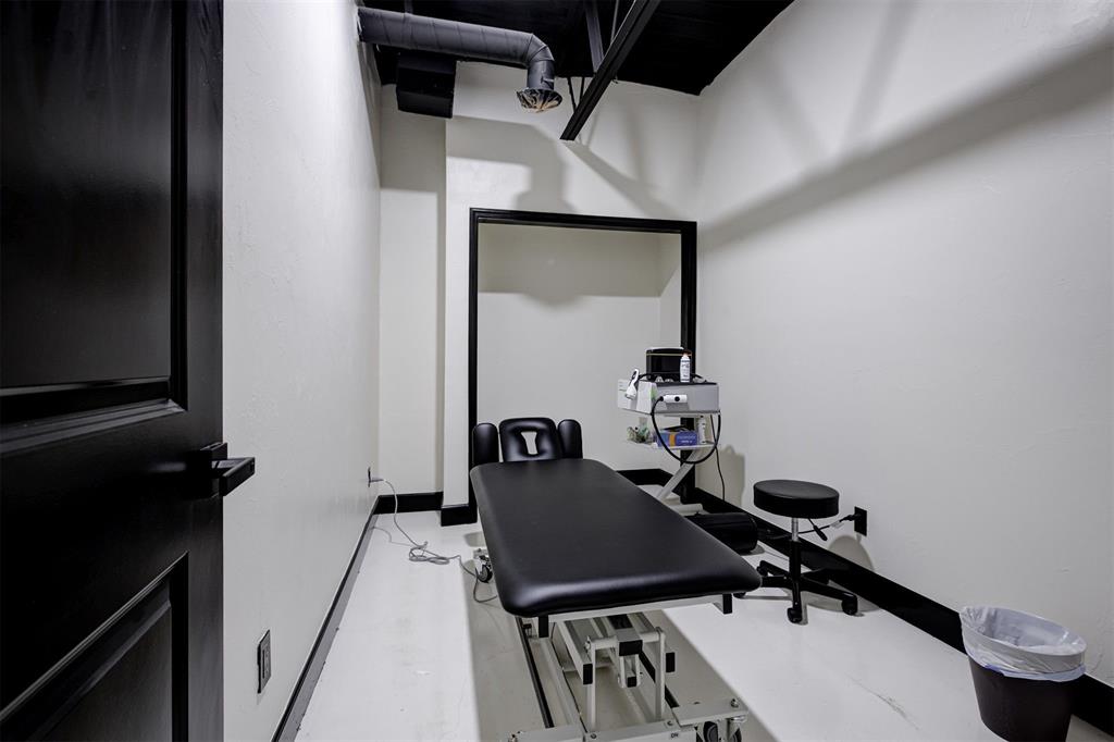 6500 N Meridian Avenue Property Photo 22