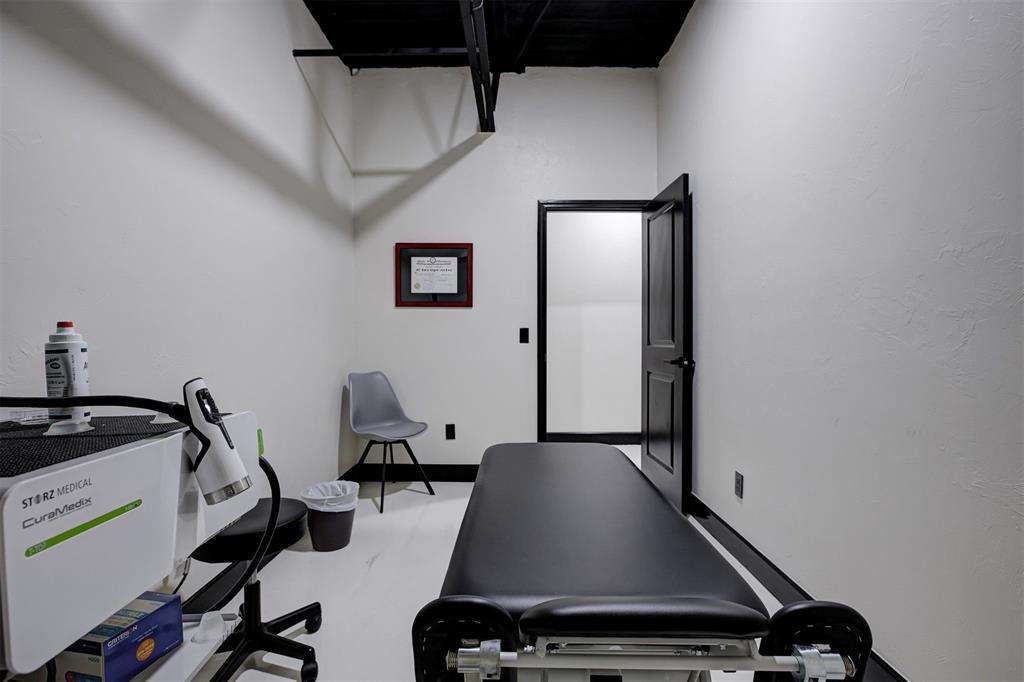 6500 N Meridian Avenue Property Photo 23