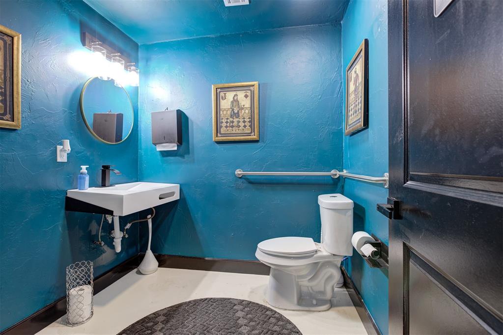 6500 N Meridian Avenue Property Photo 29