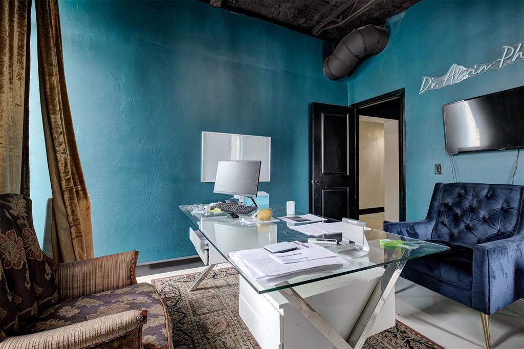 6500 N Meridian Avenue Property Photo 32