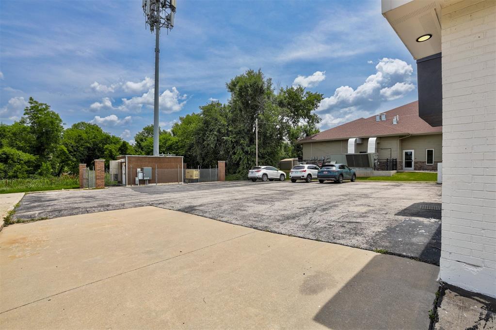 6500 N Meridian Avenue Property Photo 37