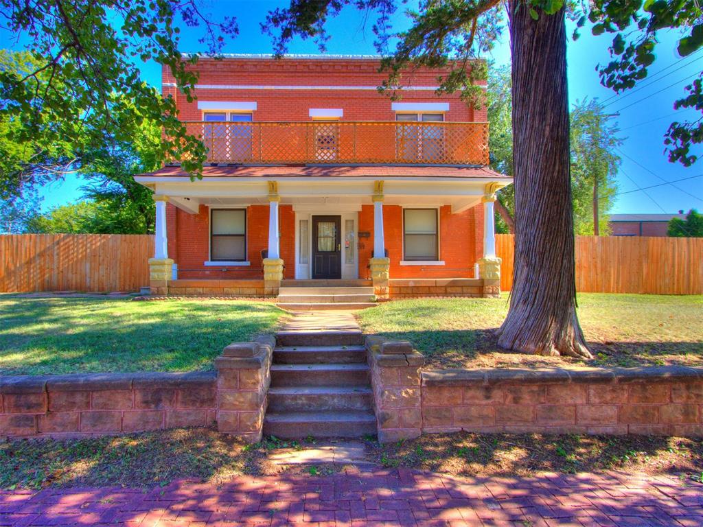 316 W Vilas Avenue Property Photo 1