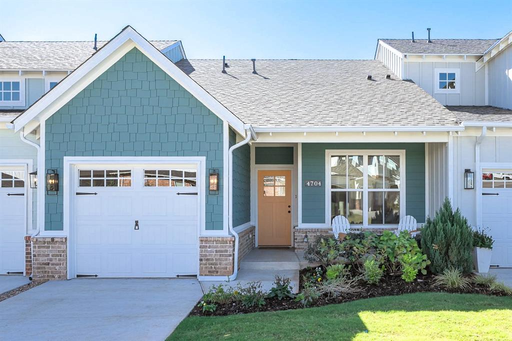 4704 Half Moon Way Property Photo 1