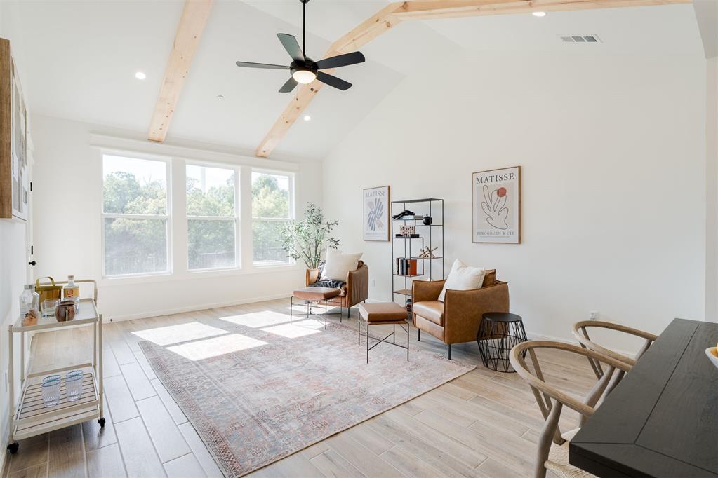 4704 Half Moon Way Property Photo 14