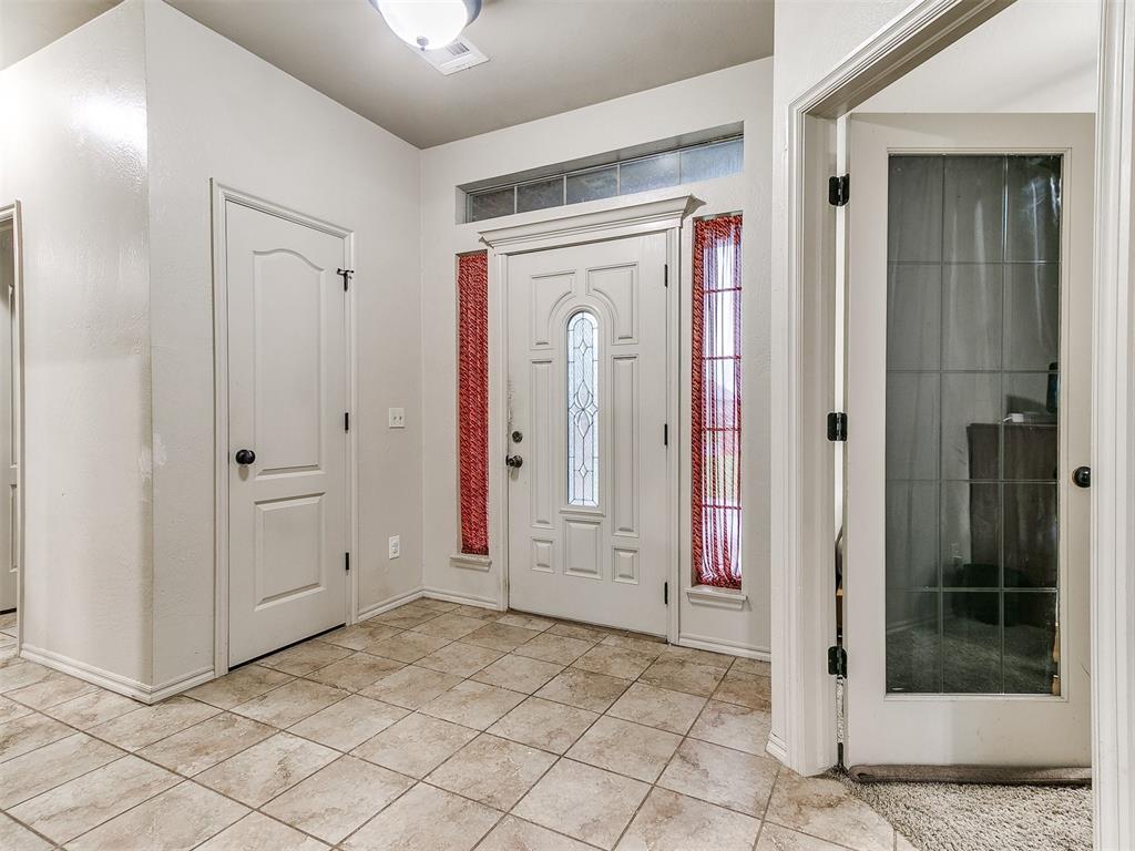 7933 Lindsay Lane Property Photo 5