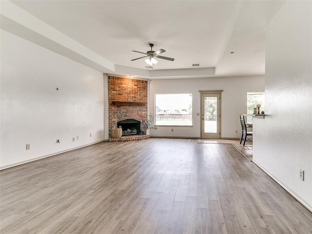 7933 Lindsay Lane Property Photo 7