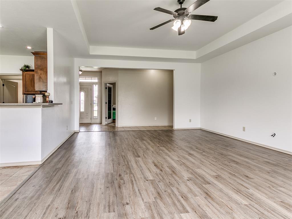 7933 Lindsay Lane Property Photo 10