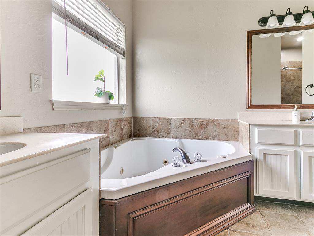 7933 Lindsay Lane Property Photo 23