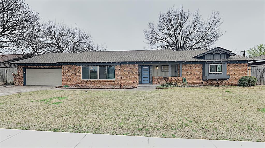 6228 N Grand Boulevard Property Photo 1