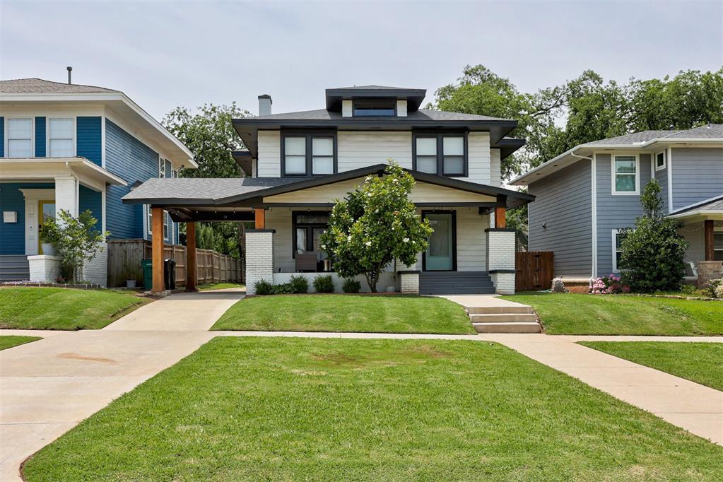 222 NE 14th Street Property Photo 1