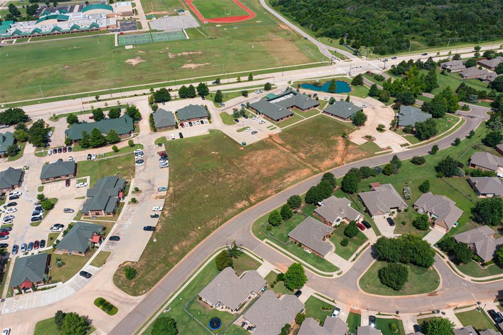 2868 N Kelly Avenue Property Photo 7