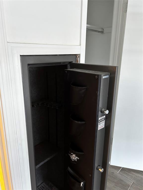 11130 Stratford Drive 418 Property Photo 8