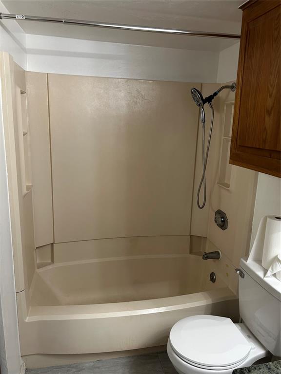 11130 Stratford Drive 418 Property Photo 13