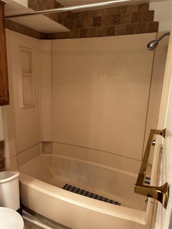 11130 Stratford Drive 418 Property Photo 17