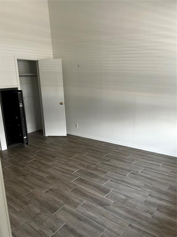 11130 Stratford Drive 418 Property Photo 18