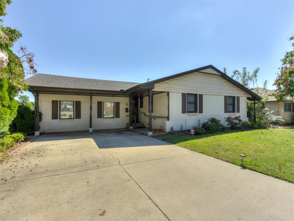 5936 N Ione Drive Property Photo 1