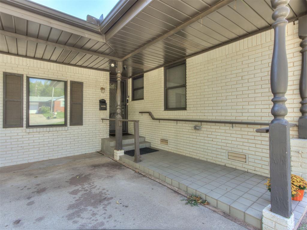 5936 N Ione Drive Property Photo 3