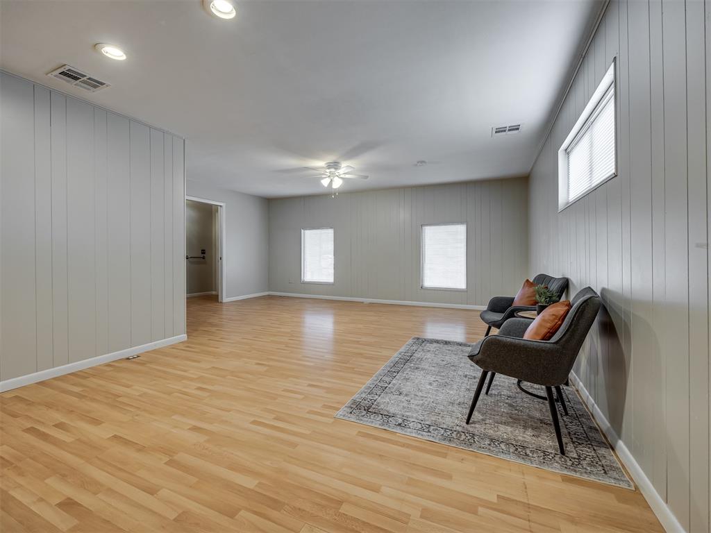 5936 N Ione Drive Property Photo 9