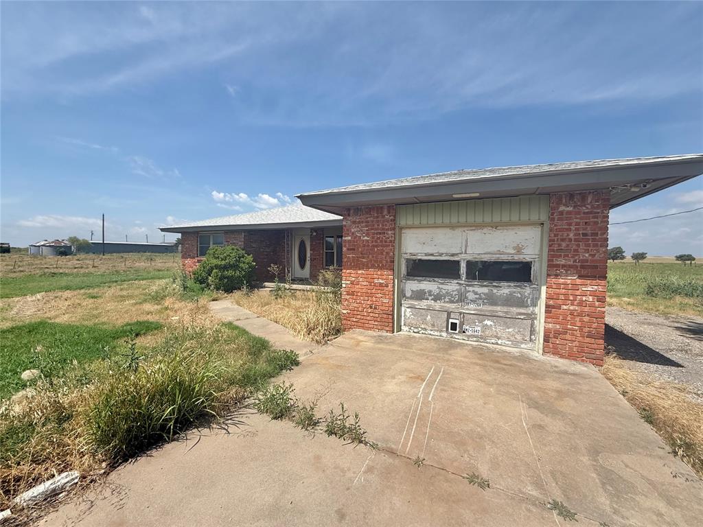 17487 S County Road 185 Road Property Photo 1