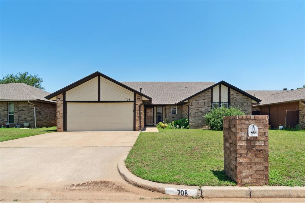 708 Cactus Court Property Photo 1