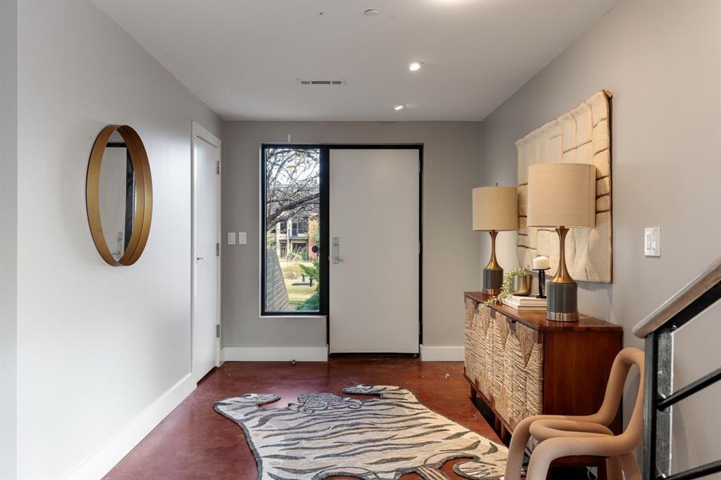 223 Ne 4th Street Property Photo 7