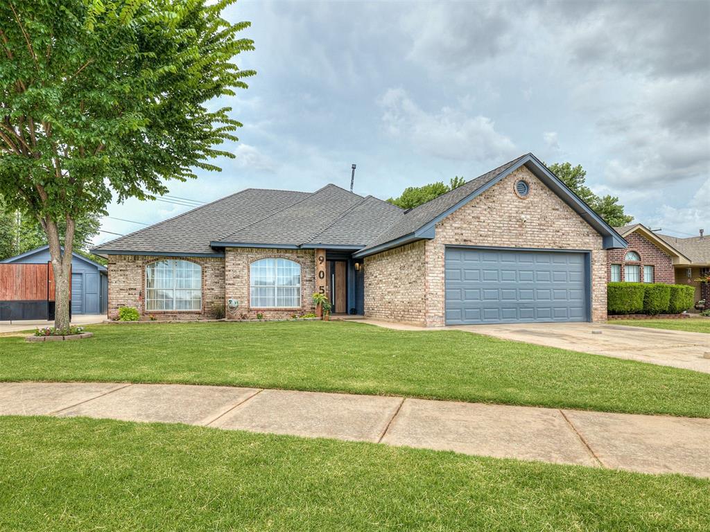 905 N Avery Drive Property Photo