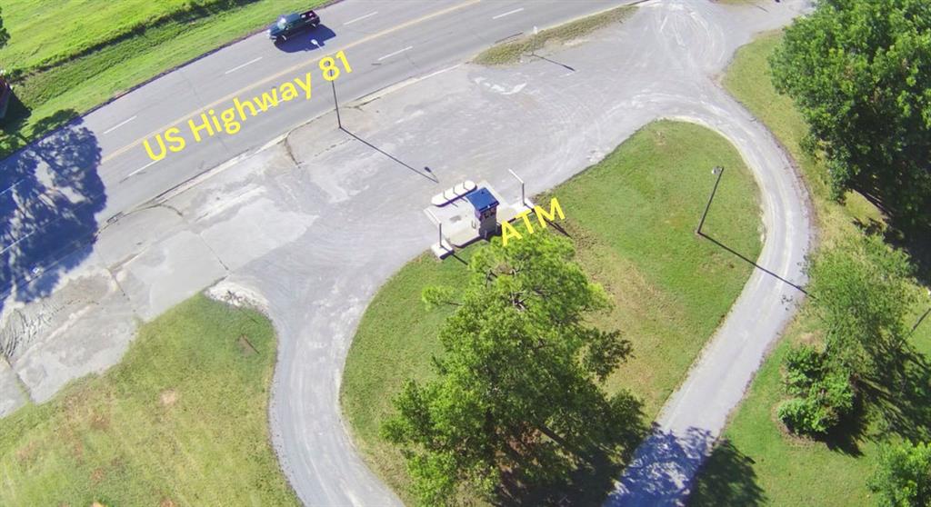 1007 S Broadway Street Property Photo 4