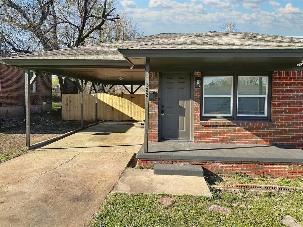 3221 Ne 16th Street Property Photo 1