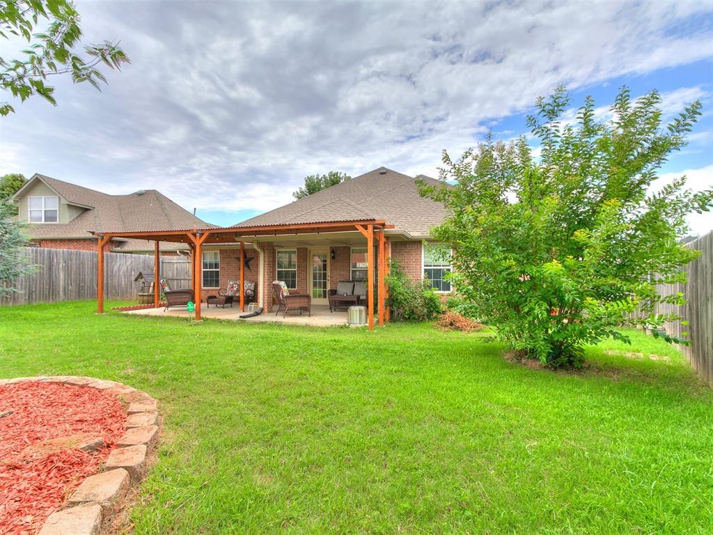 1205 Nw 190th Place Property Photo 2